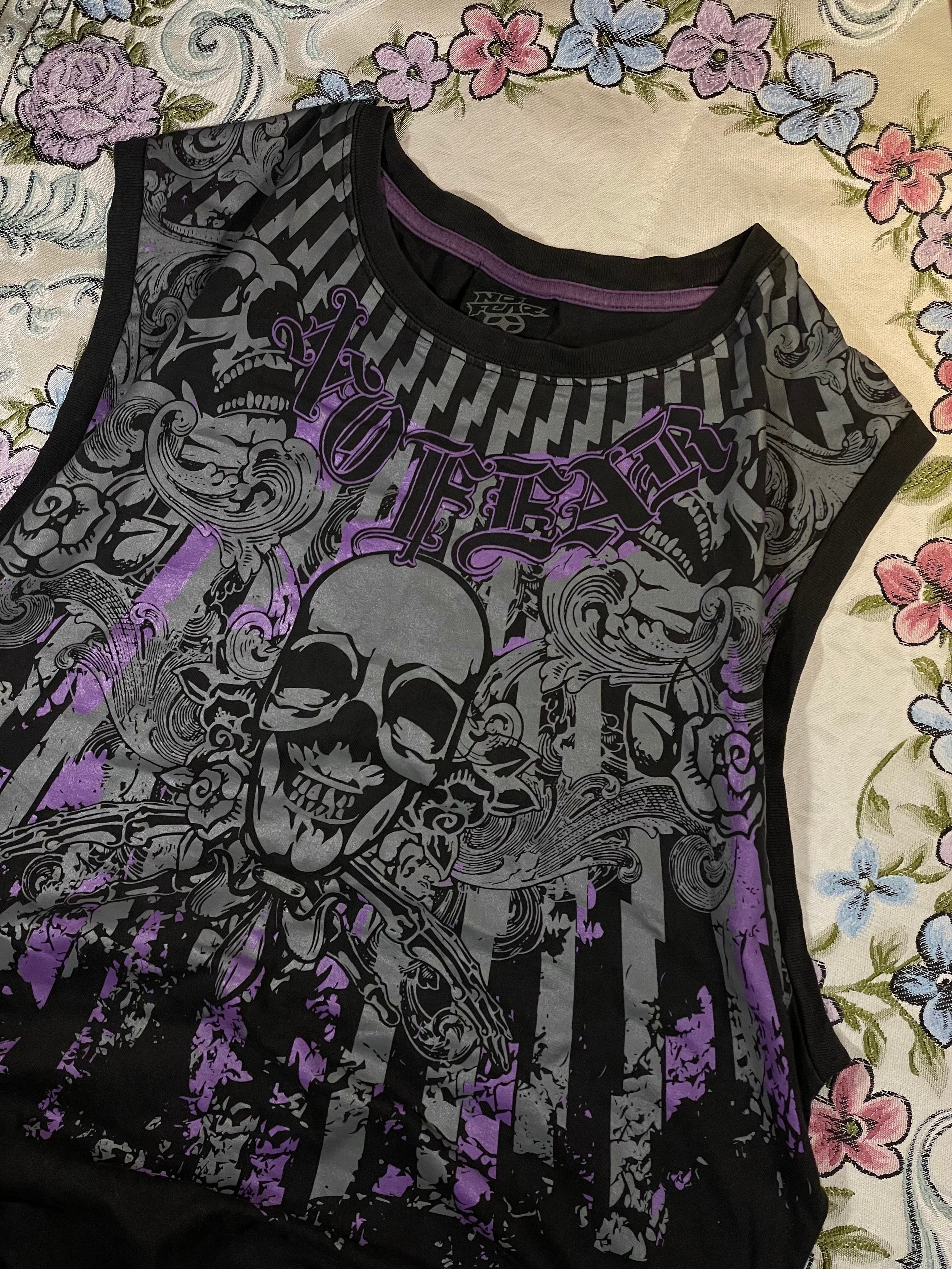 Cropped graphic vest