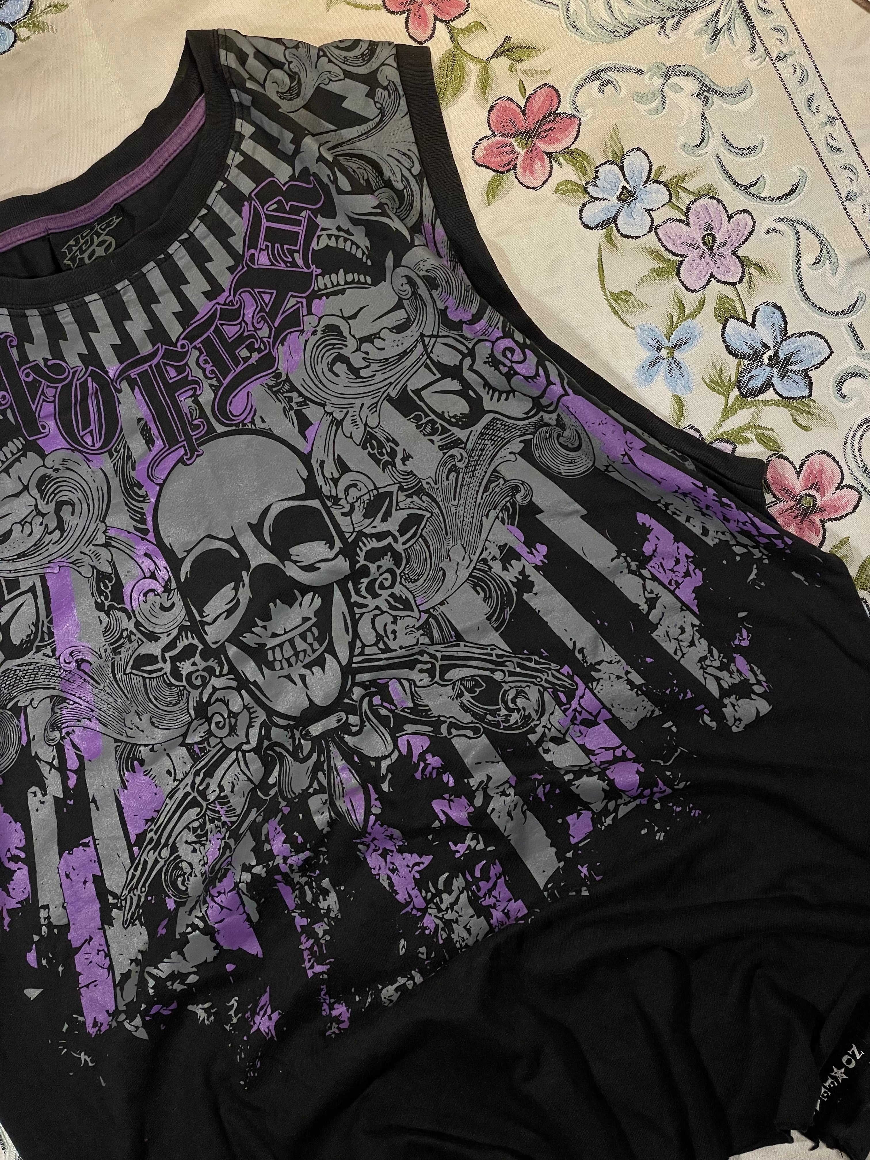 Cropped graphic vest